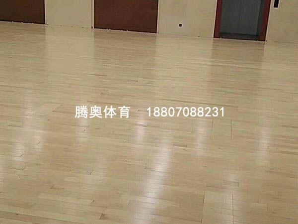 運(yùn)動(dòng)場(chǎng)館專用木地板